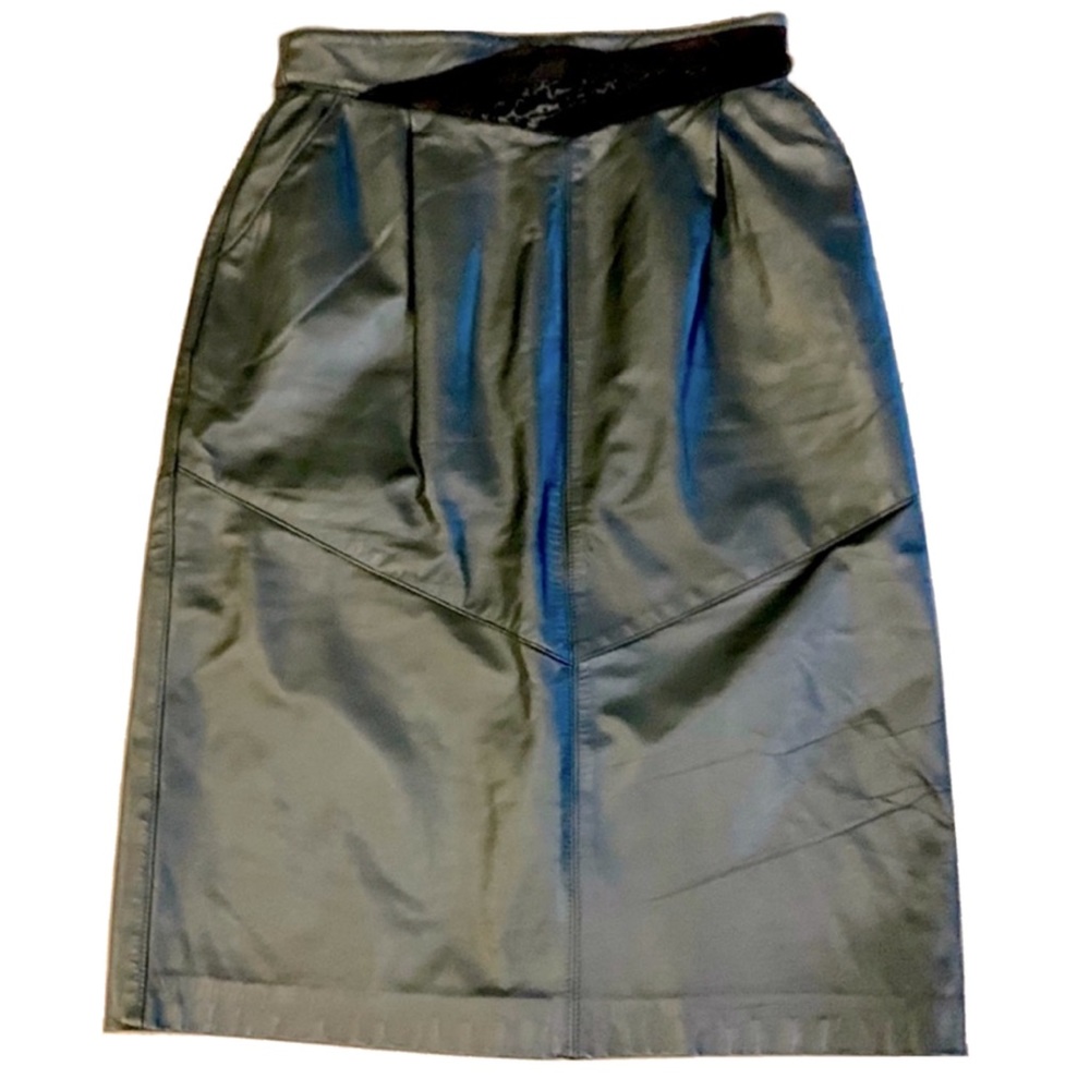 Elegant Black Leather Pencil Skirt